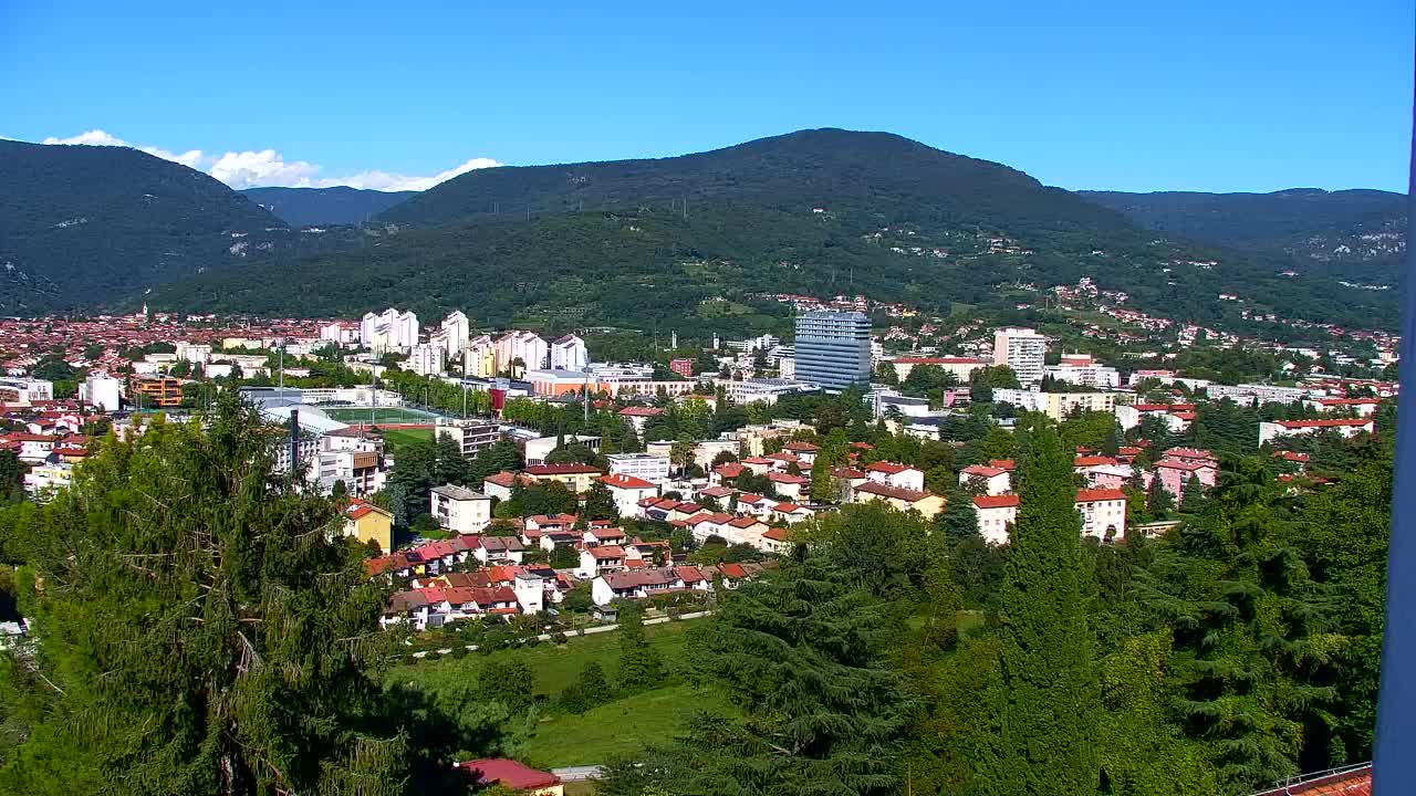 Nova Gorica e Gorizia: Panorama Mozzafiato dal Convento Francescano di Castagnevizza
