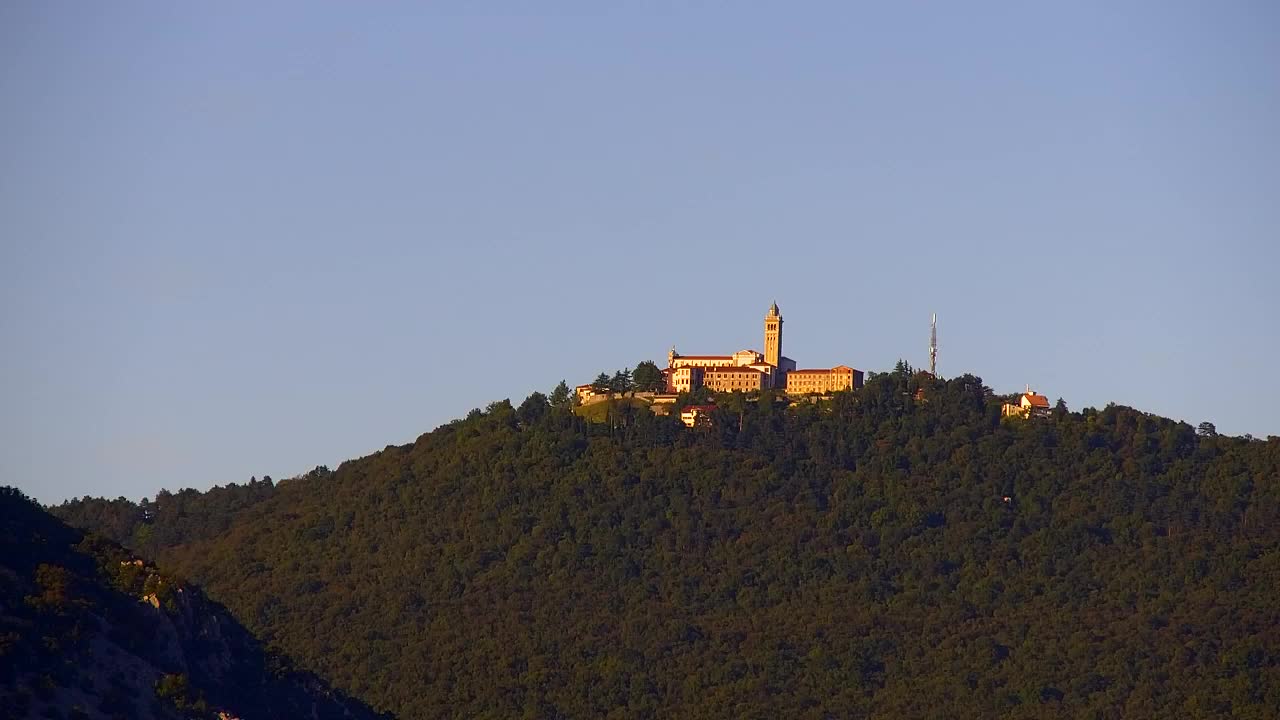 Nova Gorica und Görz: Atemberaubende Aussicht vom Franziskanerkloster Kostanjevica