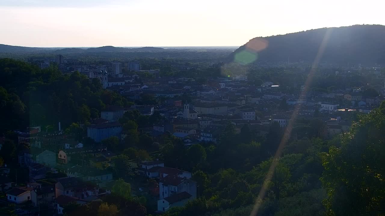Nova Gorica e Gorizia: Panorama Mozzafiato dal Convento Francescano di Castagnevizza