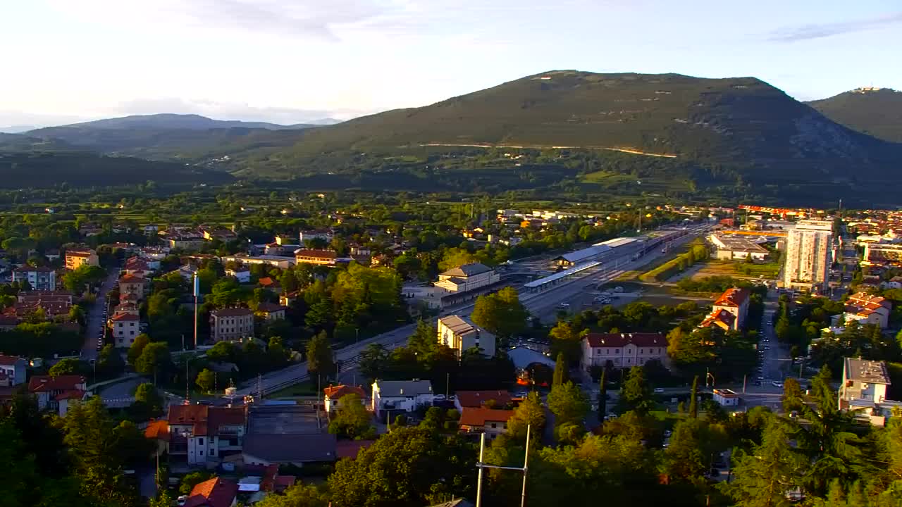 Nova Gorica i Gorica: Prekrasan Pogled iz Franjevačkog Samostana Kostanjevica