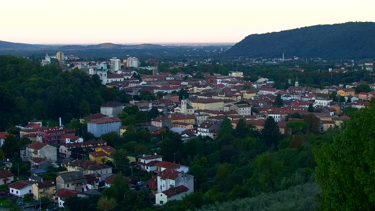 Nova Gorica und Görz: Atemberaubende Aussicht vom Franziskanerkloster Kostanjevica