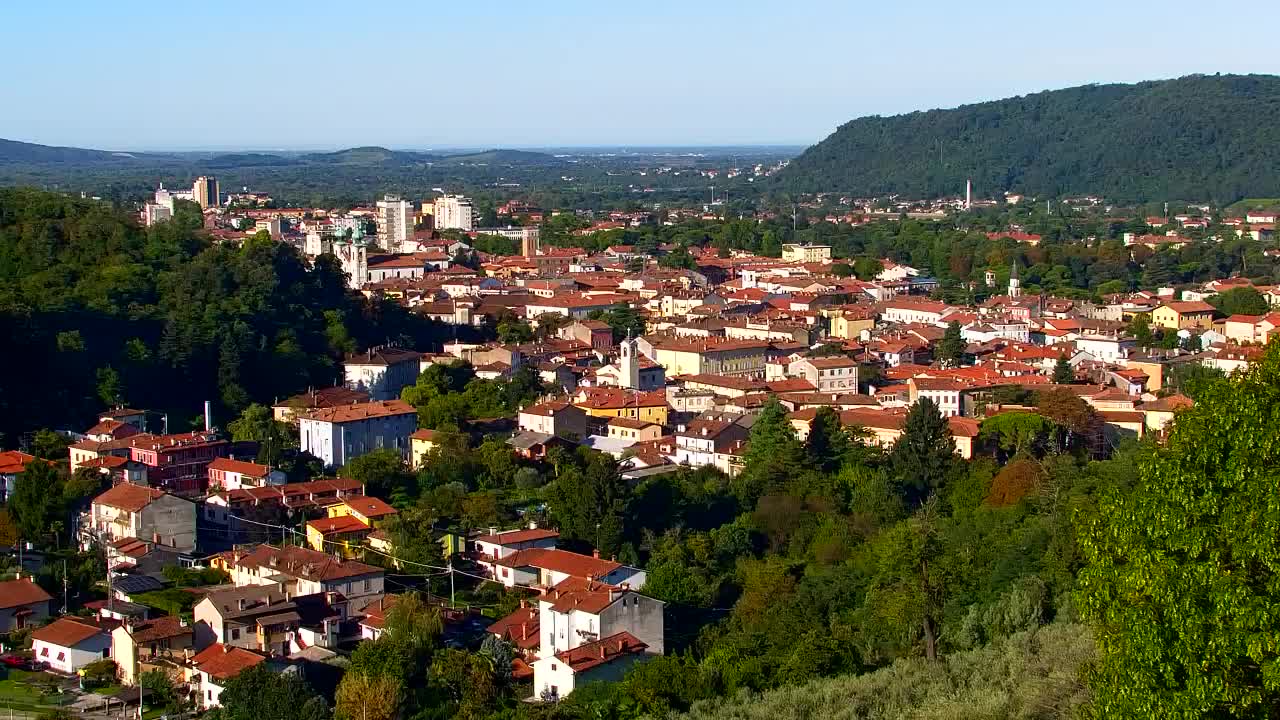 Nova Gorica y Gorizia: Impresionantes Vistas desde el Monasterio Franciscano de Kostanjevica