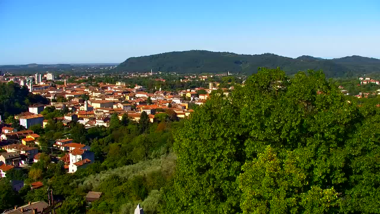 Nova Gorica in Gorica: Čudovit Razgled iz Frančiškanskega Samostana Kostanjevica