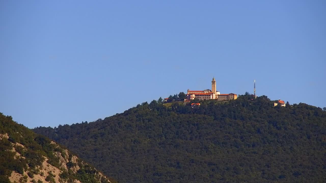 Nova Gorica y Gorizia: Impresionantes Vistas desde el Monasterio Franciscano de Kostanjevica