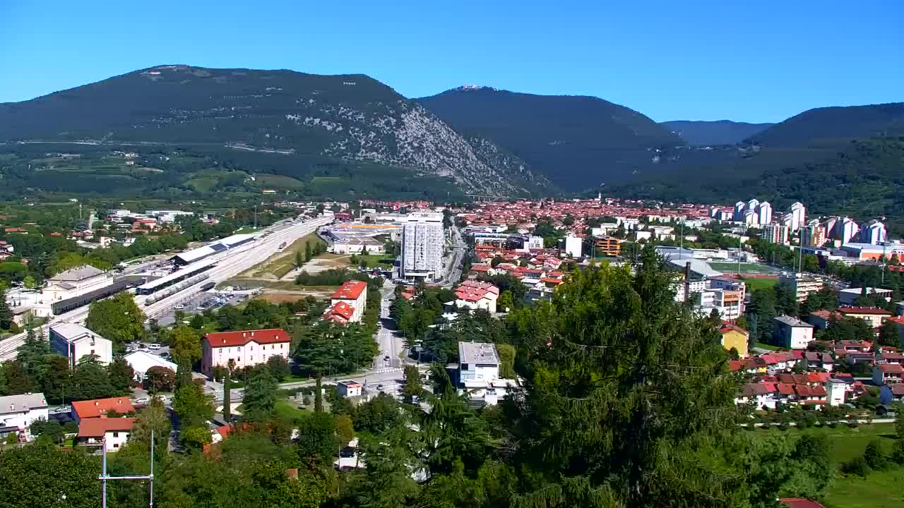 Nova Gorica und Görz: Atemberaubende Aussicht vom Franziskanerkloster Kostanjevica