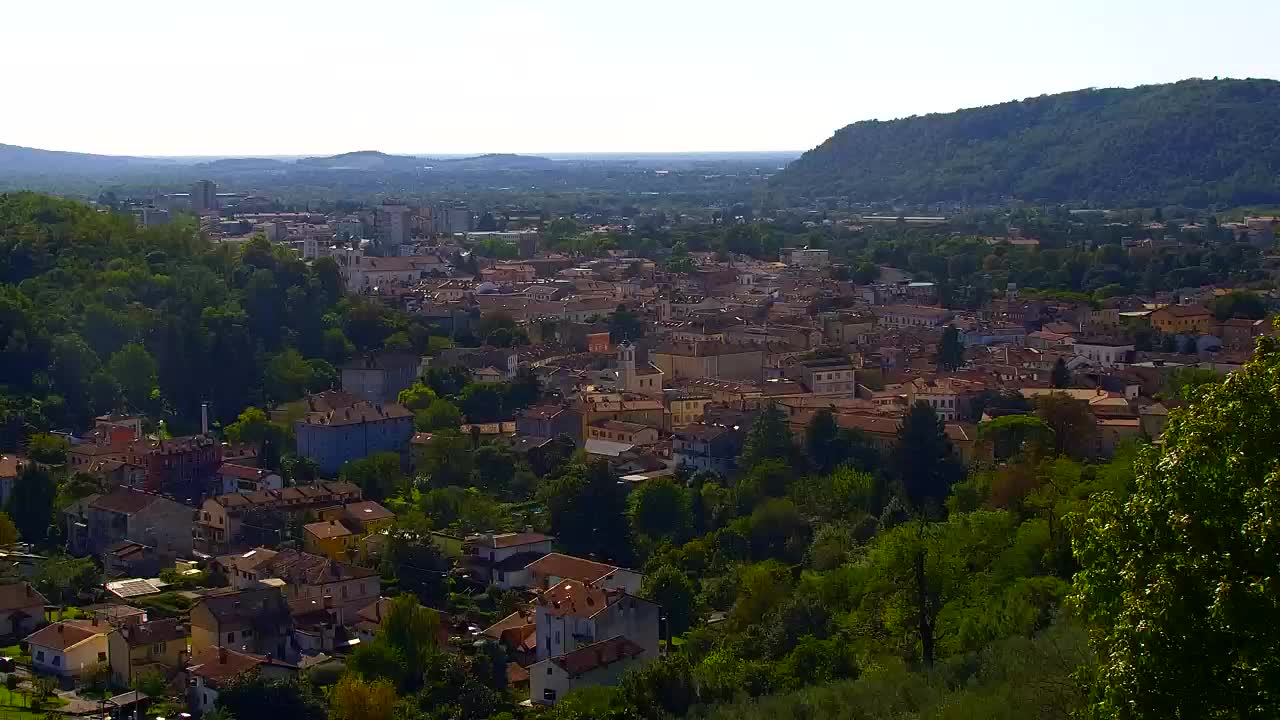 Nova Gorica i Gorica: Prekrasan Pogled iz Franjevačkog Samostana Kostanjevica