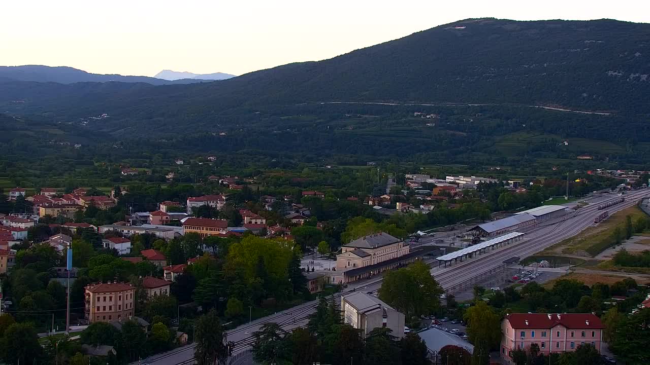 Nova Gorica y Gorizia: Impresionantes Vistas desde el Monasterio Franciscano de Kostanjevica