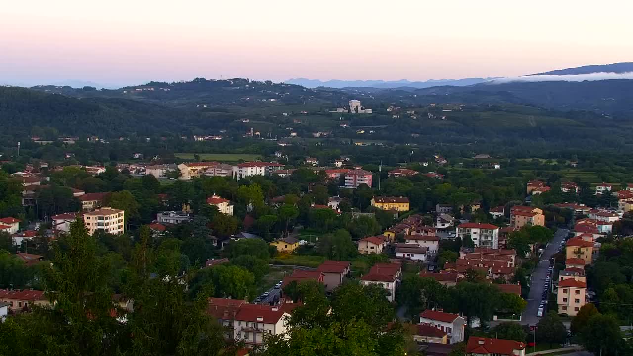 Nova Gorica in Gorica: Čudovit Razgled iz Frančiškanskega Samostana Kostanjevica