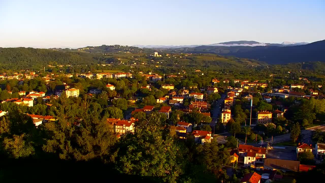 Nova Gorica y Gorizia: Impresionantes Vistas desde el Monasterio Franciscano de Kostanjevica