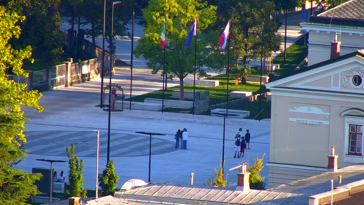 Nova Gorica i Gorica: Prekrasan Pogled iz Franjevačkog Samostana Kostanjevica