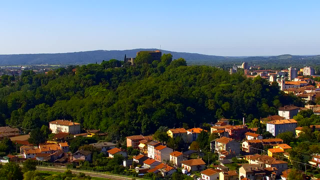 Nova Gorica i Gorica: Prekrasan Pogled iz Franjevačkog Samostana Kostanjevica