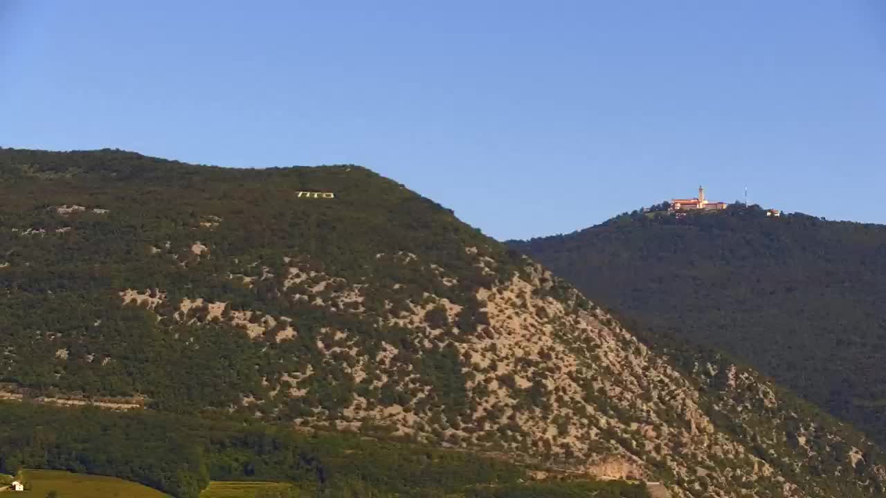Nova Gorica i Gorica: Prekrasan Pogled iz Franjevačkog Samostana Kostanjevica