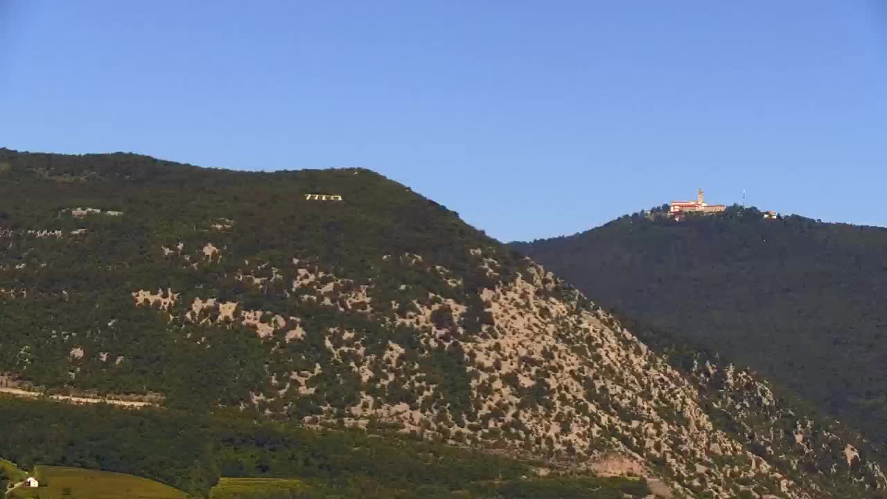 Nova Gorica i Gorica: Prekrasan Pogled iz Franjevačkog Samostana Kostanjevica