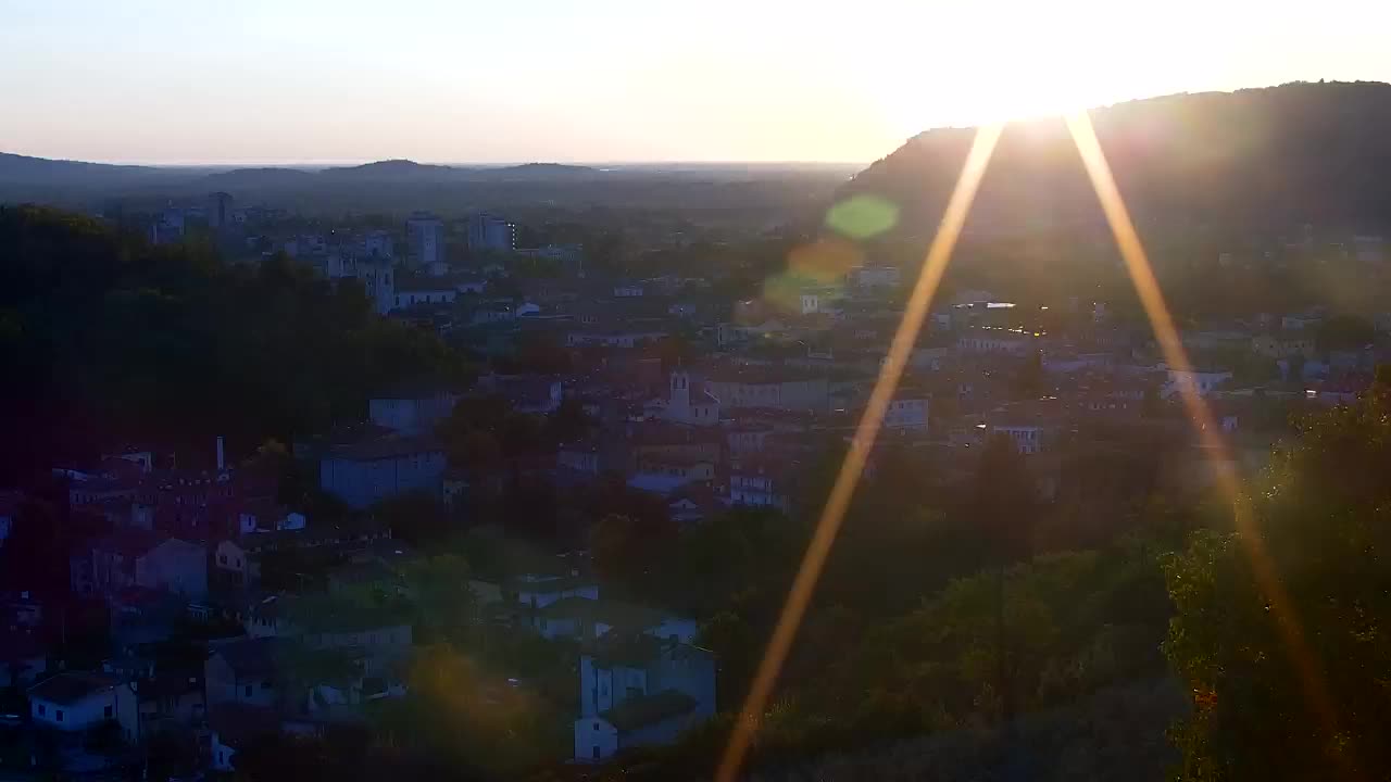 Nova Gorica i Gorica: Prekrasan Pogled iz Franjevačkog Samostana Kostanjevica