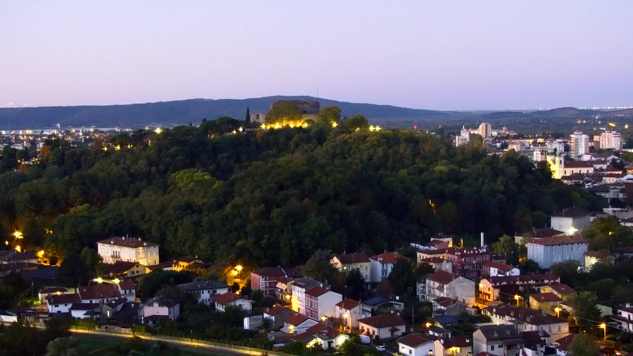 Nova Gorica e Gorizia: Panorama Mozzafiato dal Convento Francescano di Castagnevizza
