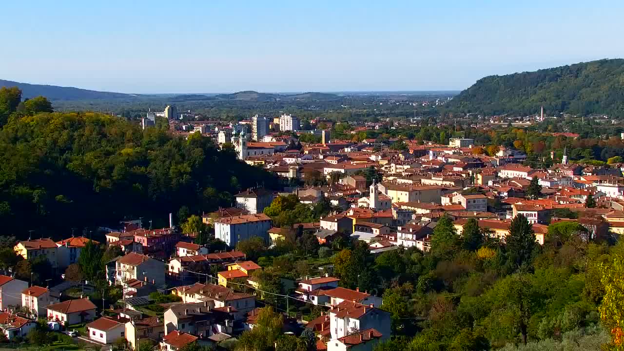 Nova Gorica e Gorizia: Panorama Mozzafiato dal Convento Francescano di Castagnevizza