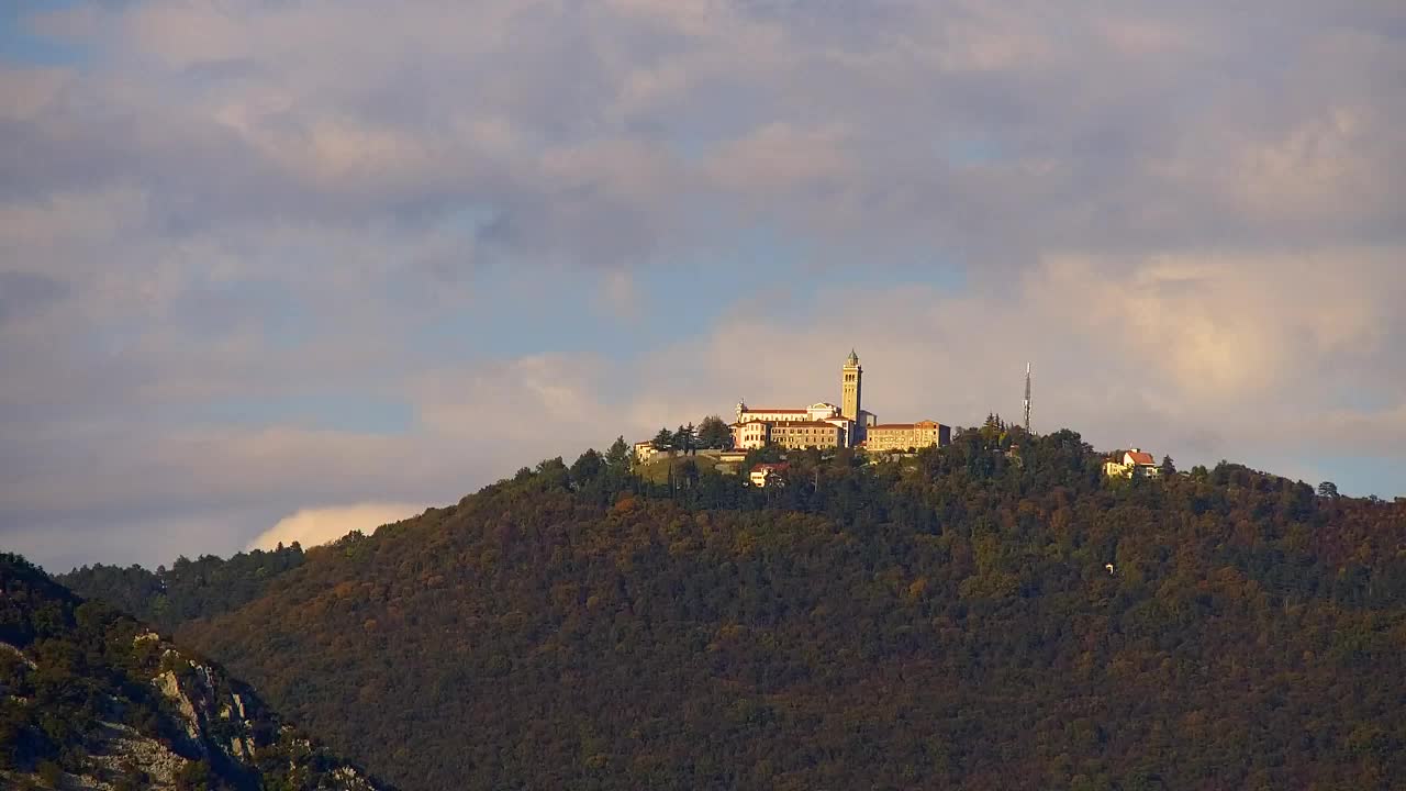 Nova Gorica y Gorizia: Impresionantes Vistas desde el Monasterio Franciscano de Kostanjevica