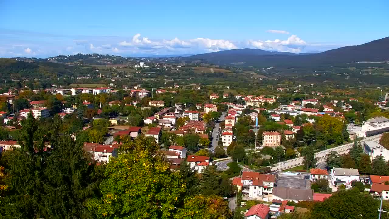 Nova Gorica i Gorica: Prekrasan Pogled iz Franjevačkog Samostana Kostanjevica