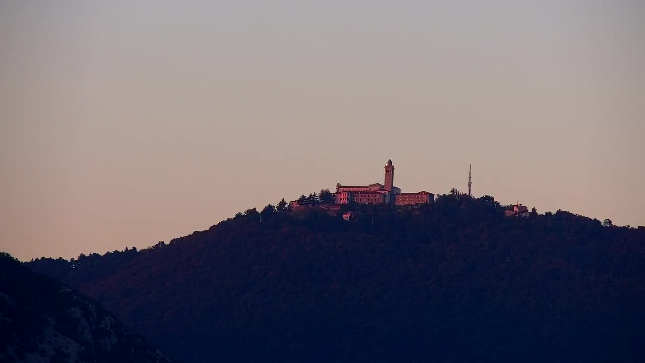 Nova Gorica y Gorizia: Impresionantes Vistas desde el Monasterio Franciscano de Kostanjevica