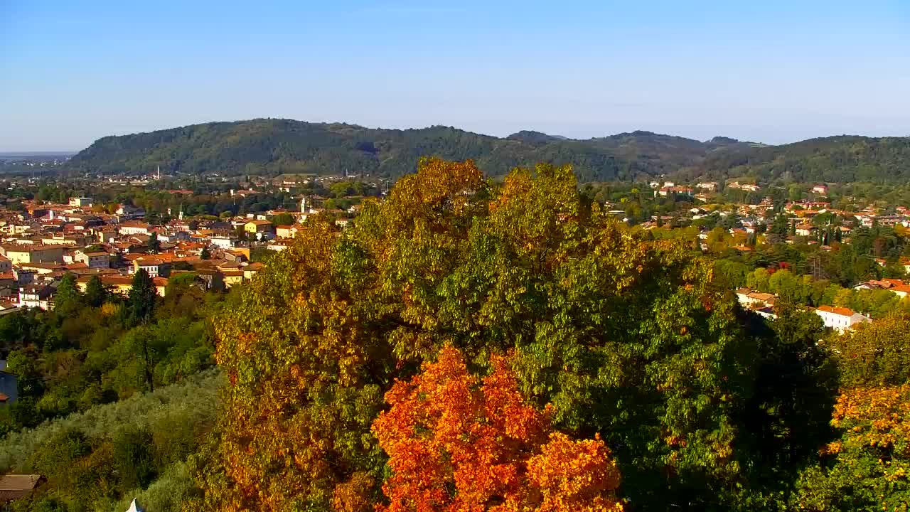 Nova Gorica e Gorizia: Panorama Mozzafiato dal Convento Francescano di Castagnevizza