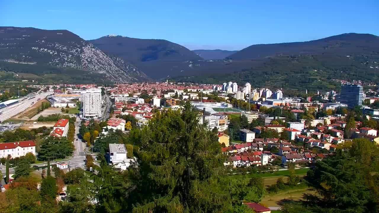 Nova Gorica y Gorizia: Impresionantes Vistas desde el Monasterio Franciscano de Kostanjevica