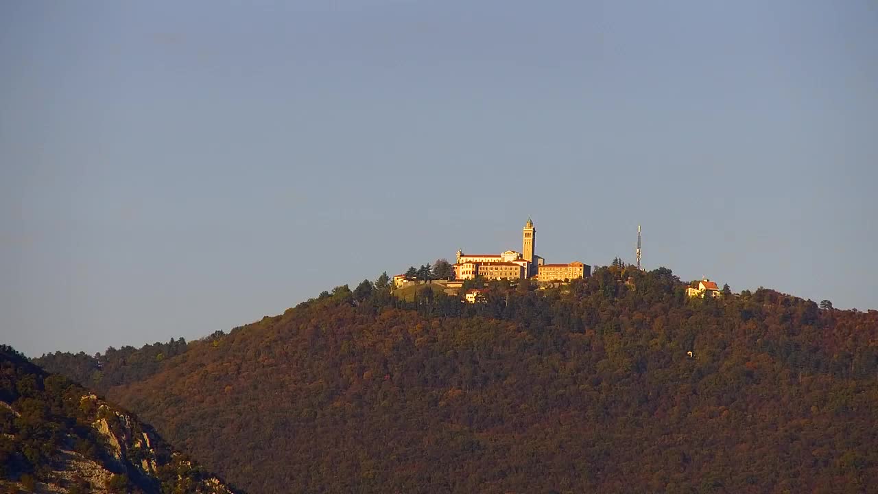 Nova Gorica y Gorizia: Impresionantes Vistas desde el Monasterio Franciscano de Kostanjevica