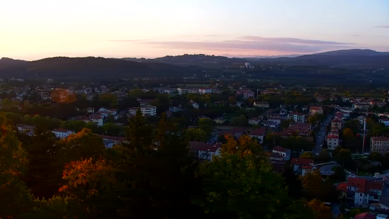 Nova Gorica y Gorizia: Impresionantes Vistas desde el Monasterio Franciscano de Kostanjevica