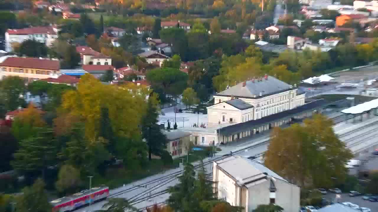 Nova Gorica y Gorizia: Impresionantes Vistas desde el Monasterio Franciscano de Kostanjevica
