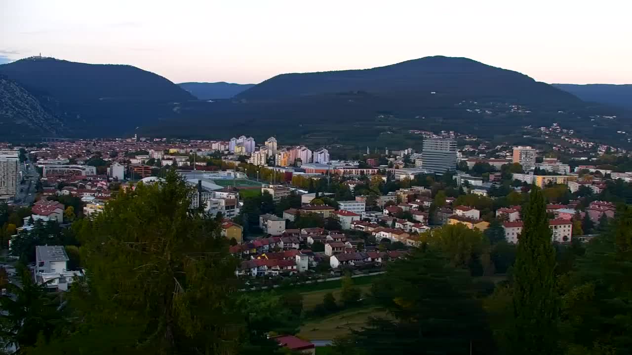 Nova Gorica y Gorizia: Impresionantes Vistas desde el Monasterio Franciscano de Kostanjevica