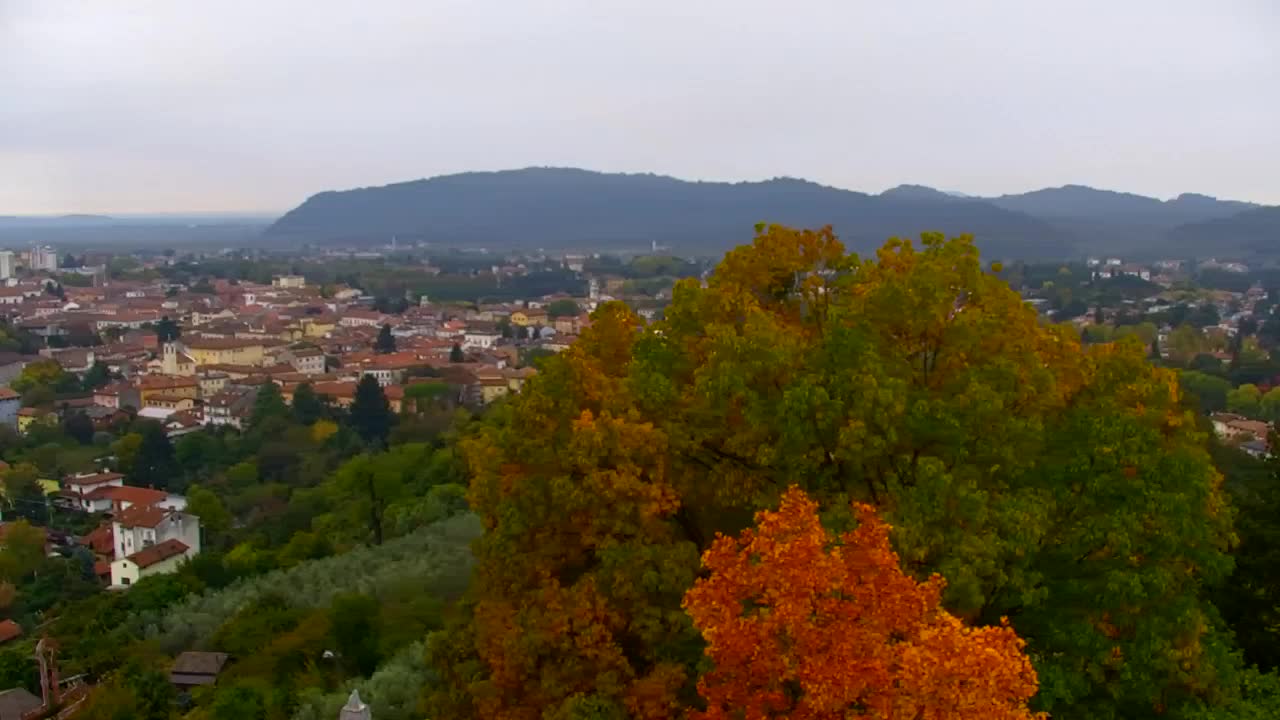 Nova Gorica e Gorizia: Panorama Mozzafiato dal Convento Francescano di Castagnevizza