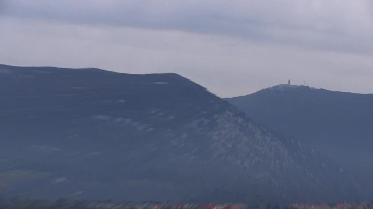 Nova Gorica i Gorica: Prekrasan Pogled iz Franjevačkog Samostana Kostanjevica