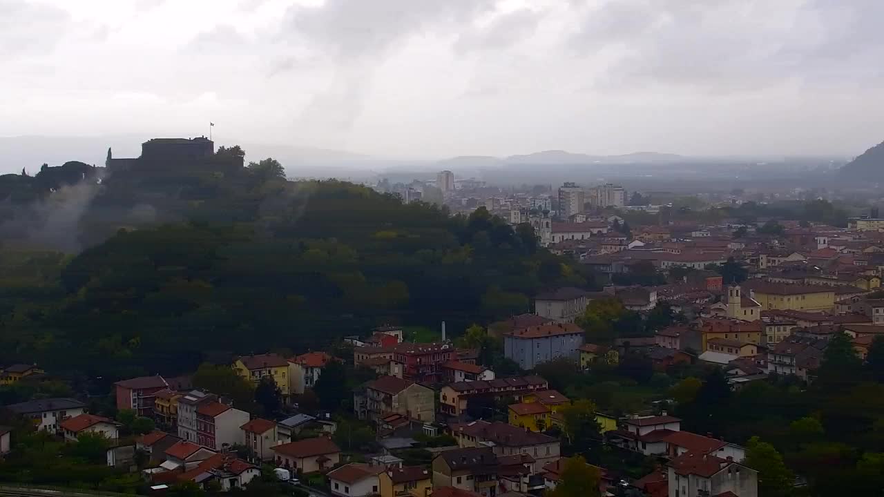 Nova Gorica und Görz: Atemberaubende Aussicht vom Franziskanerkloster Kostanjevica