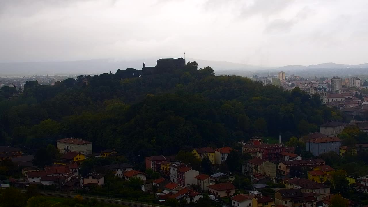 Nova Gorica e Gorizia: Panorama Mozzafiato dal Convento Francescano di Castagnevizza