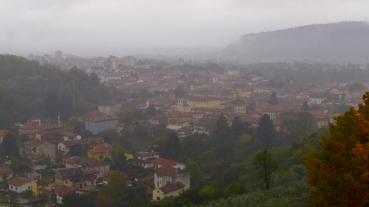 Nova Gorica e Gorizia: Panorama Mozzafiato dal Convento Francescano di Castagnevizza