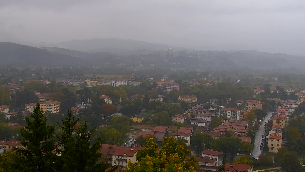 Nova Gorica e Gorizia: Panorama Mozzafiato dal Convento Francescano di Castagnevizza