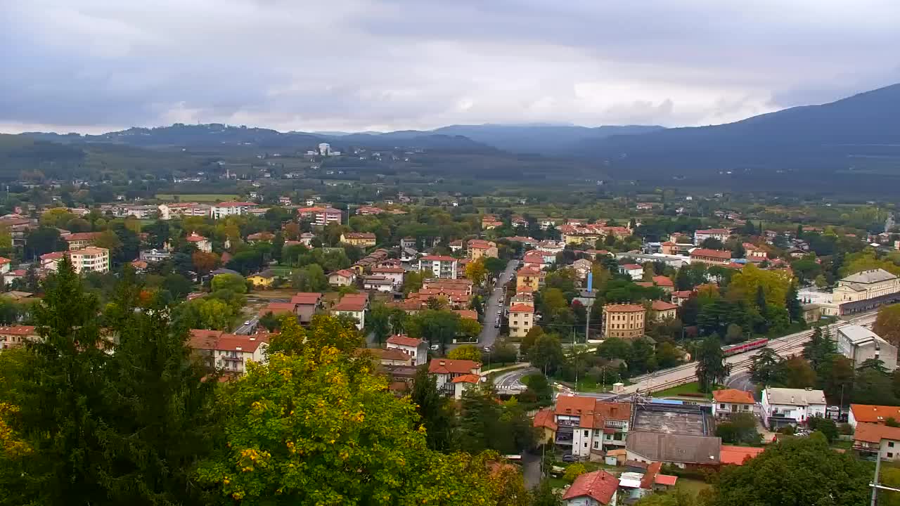 Nova Gorica und Görz: Atemberaubende Aussicht vom Franziskanerkloster Kostanjevica