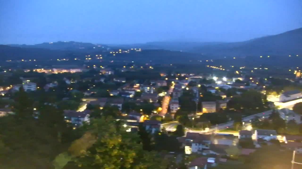 Nova Gorica y Gorizia: Impresionantes Vistas desde el Monasterio Franciscano de Kostanjevica