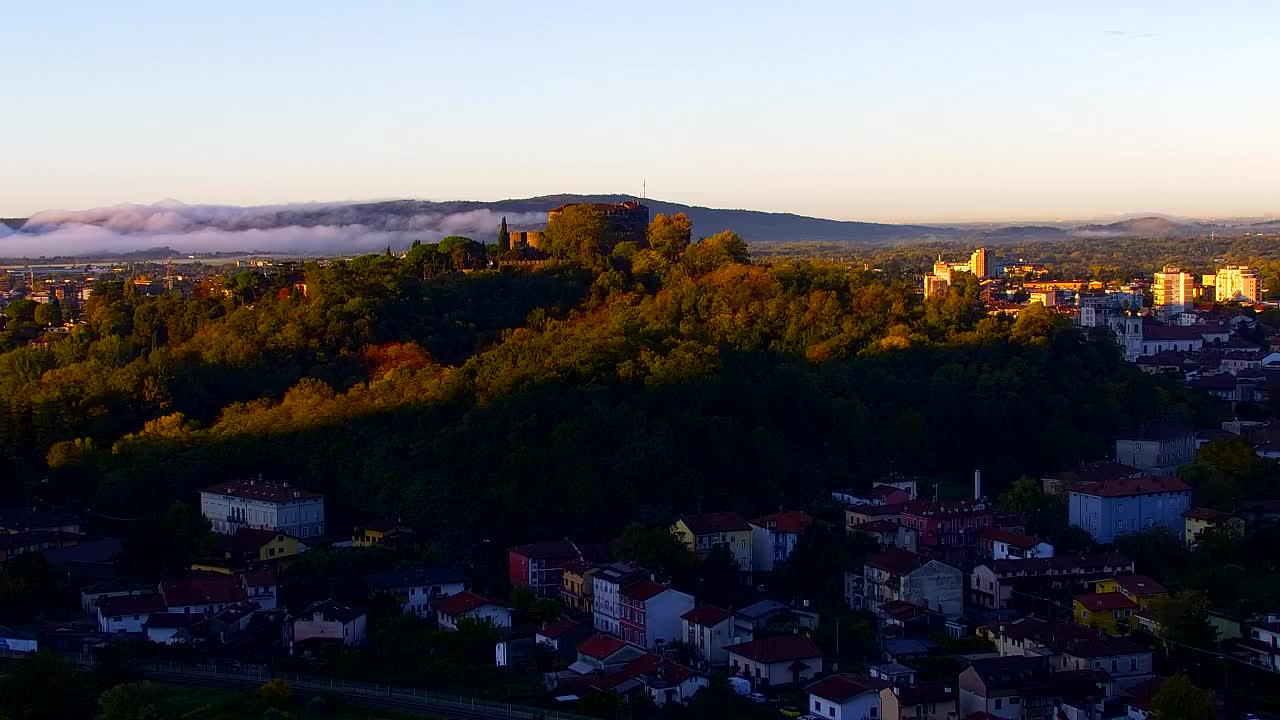 Nova Gorica e Gorizia: Panorama Mozzafiato dal Convento Francescano di Castagnevizza