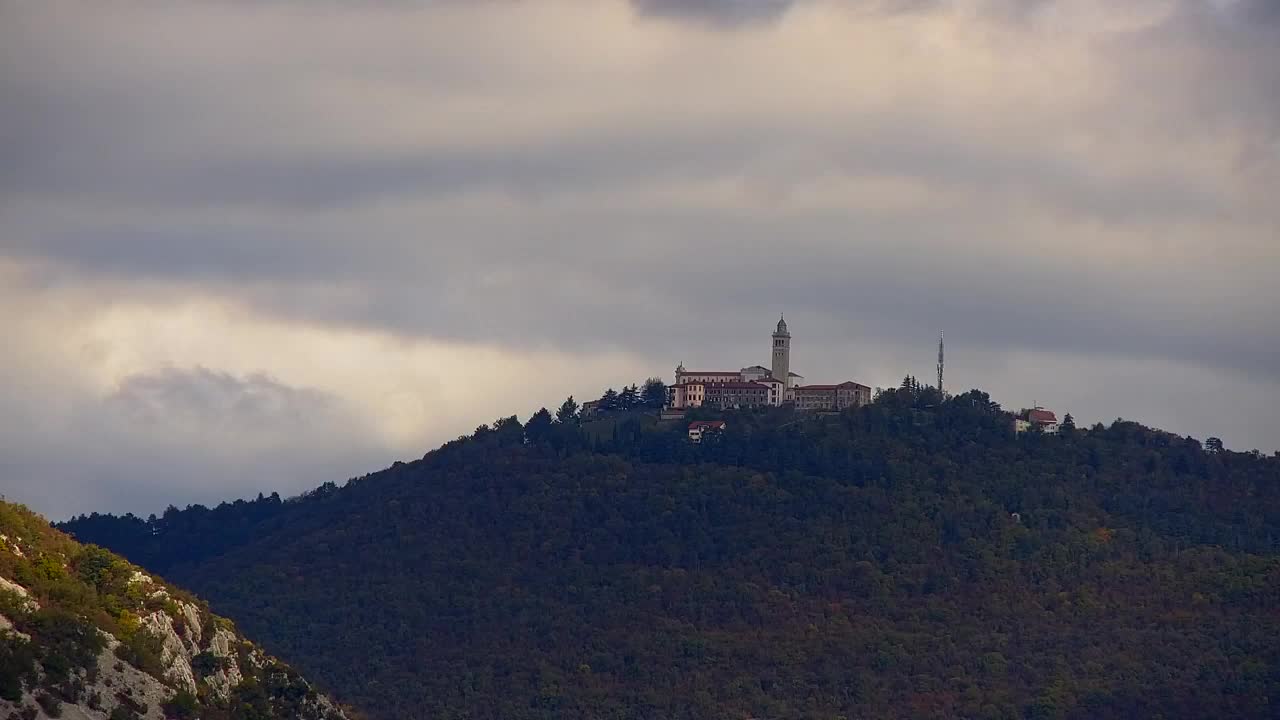 Nova Gorica y Gorizia: Impresionantes Vistas desde el Monasterio Franciscano de Kostanjevica