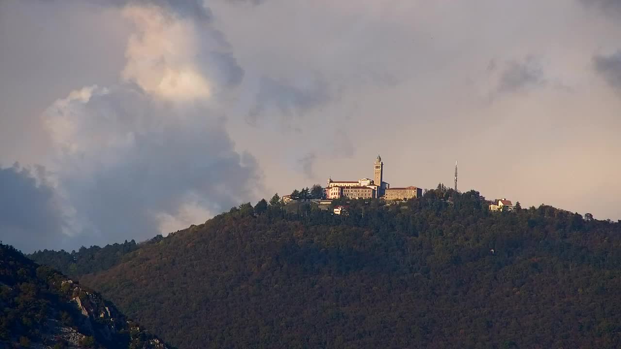 Nova Gorica i Gorica: Prekrasan Pogled iz Franjevačkog Samostana Kostanjevica