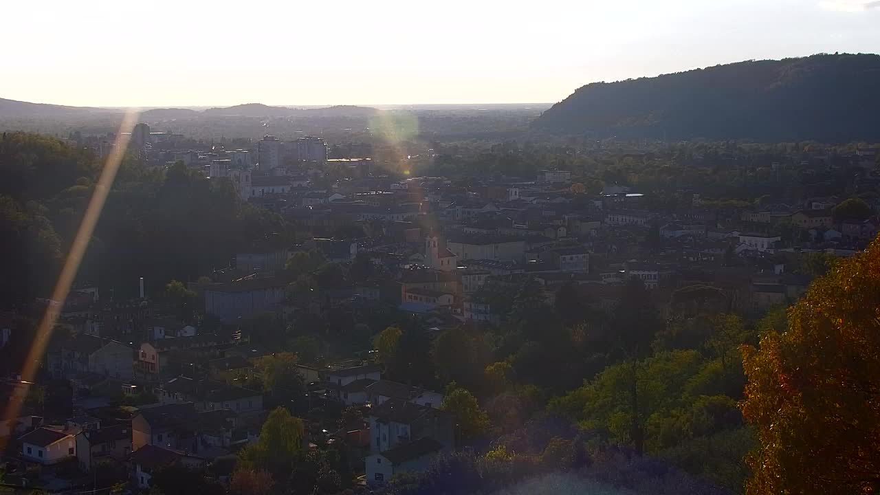 Nova Gorica i Gorica: Prekrasan Pogled iz Franjevačkog Samostana Kostanjevica