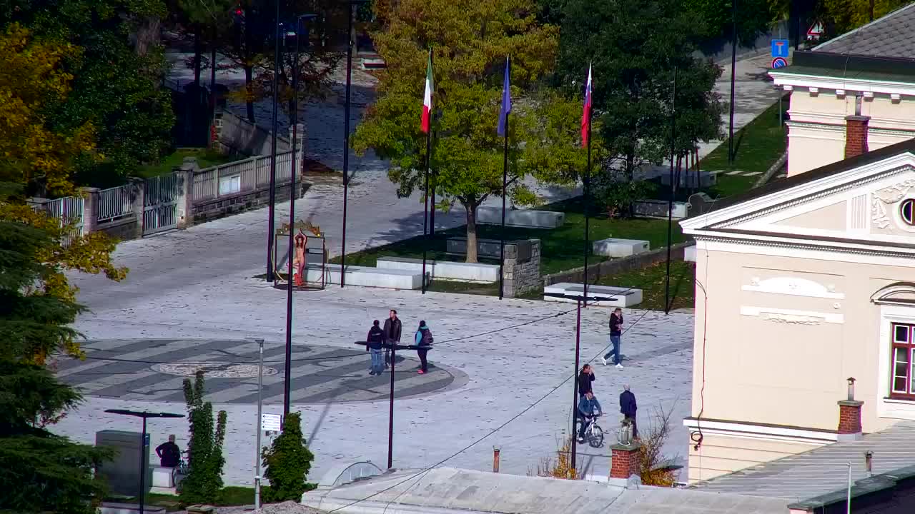 Nova Gorica i Gorica: Prekrasan Pogled iz Franjevačkog Samostana Kostanjevica