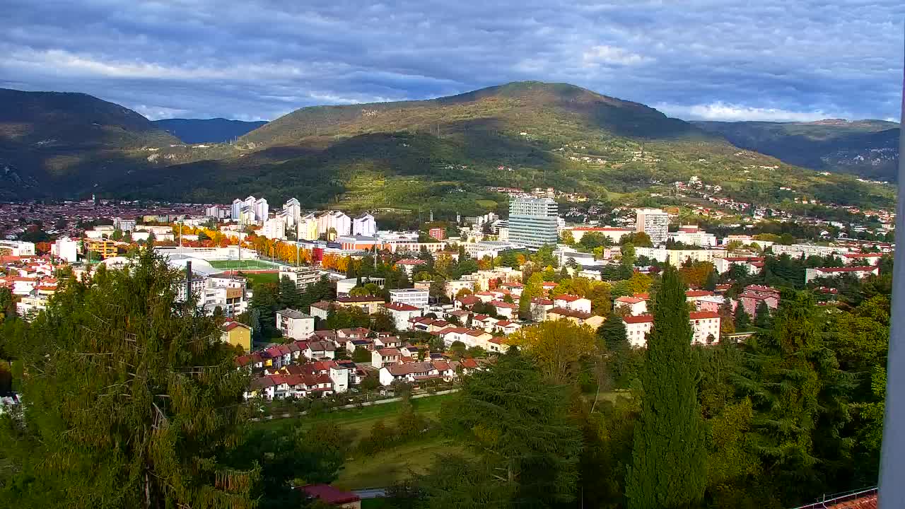 Nova Gorica e Gorizia: Panorama Mozzafiato dal Convento Francescano di Castagnevizza