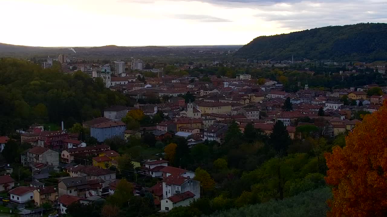 Nova Gorica i Gorica: Prekrasan Pogled iz Franjevačkog Samostana Kostanjevica