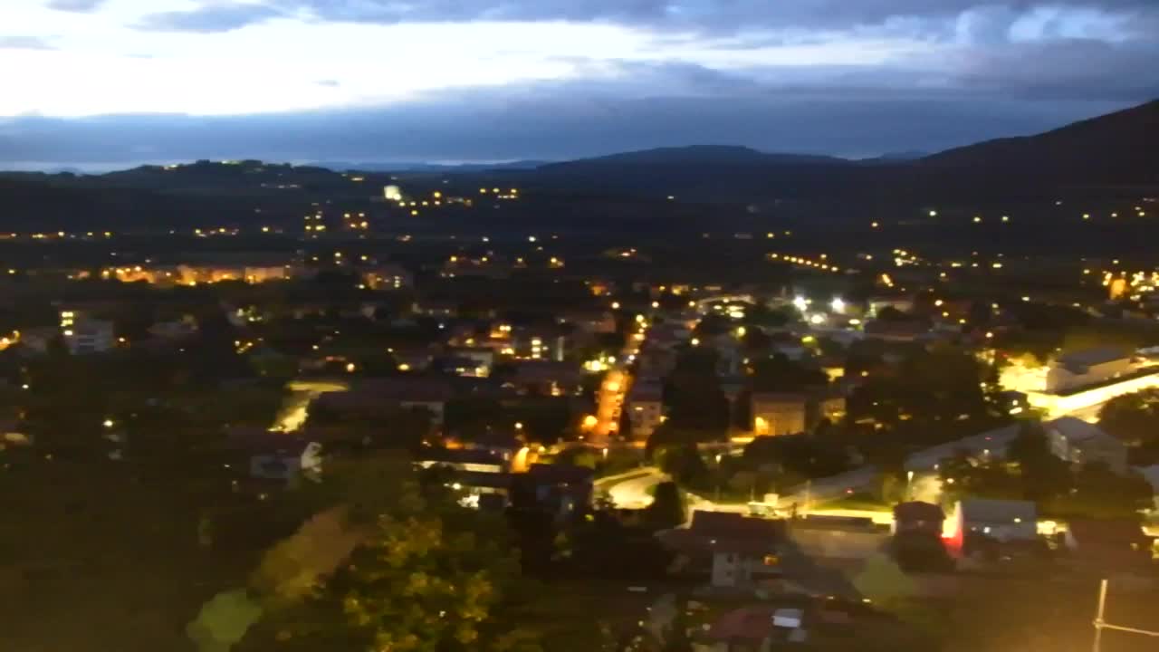 Nova Gorica e Gorizia: Panorama Mozzafiato dal Convento Francescano di Castagnevizza