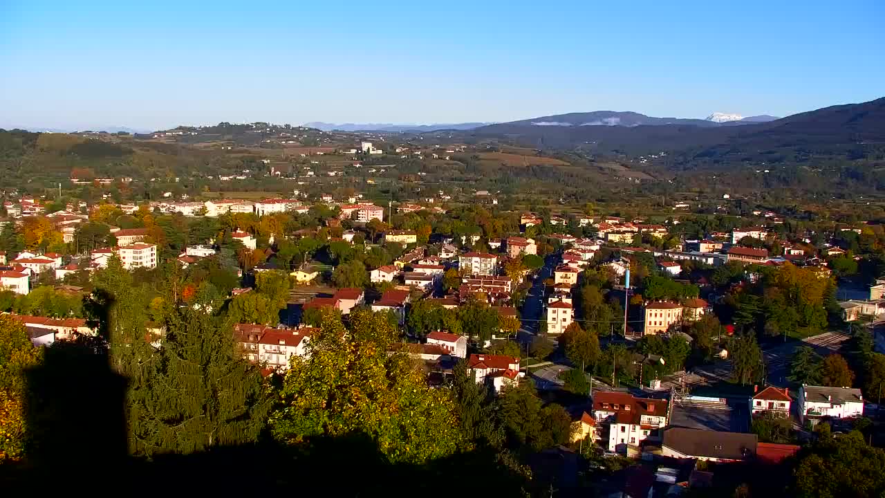 Nova Gorica e Gorizia: Panorama Mozzafiato dal Convento Francescano di Castagnevizza