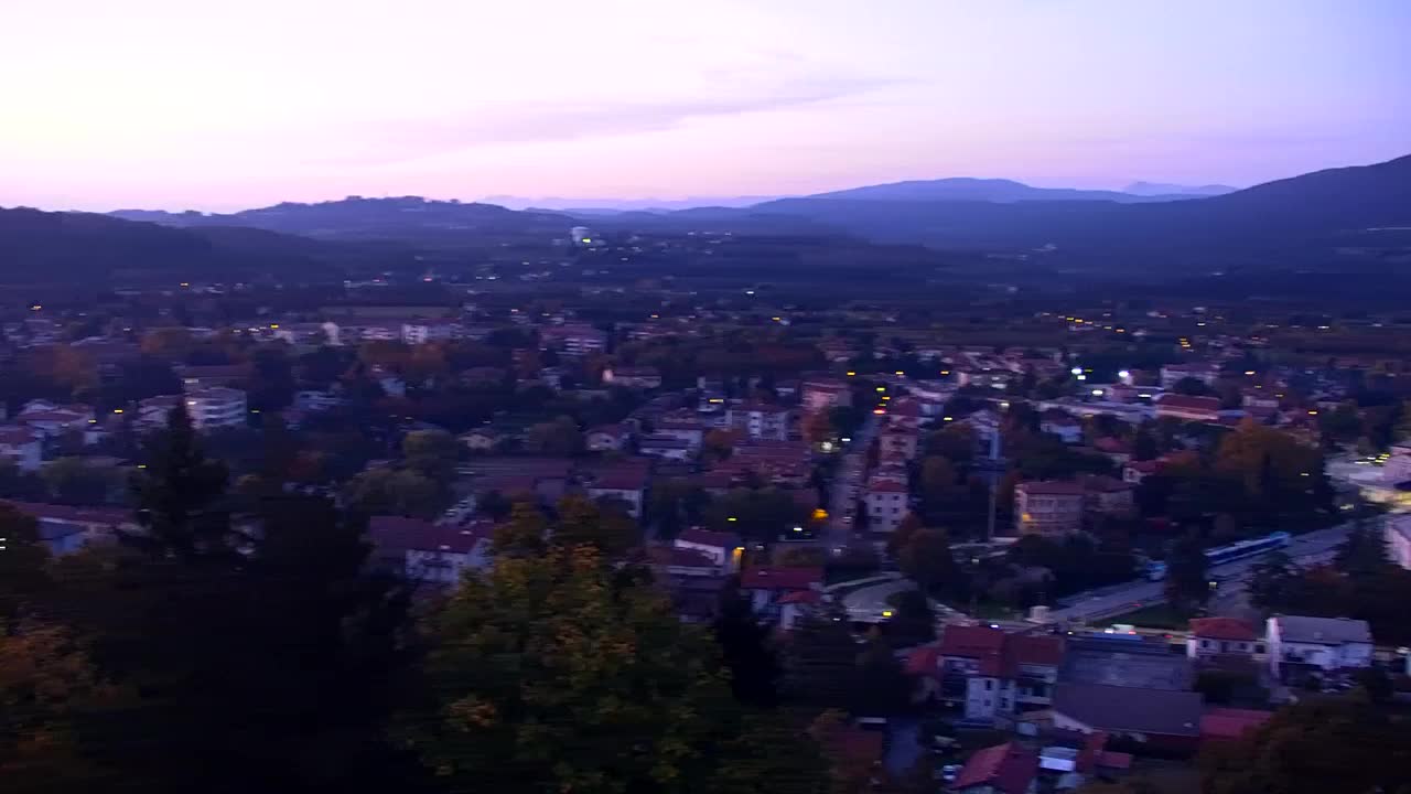 Nova Gorica e Gorizia: Panorama Mozzafiato dal Convento Francescano di Castagnevizza