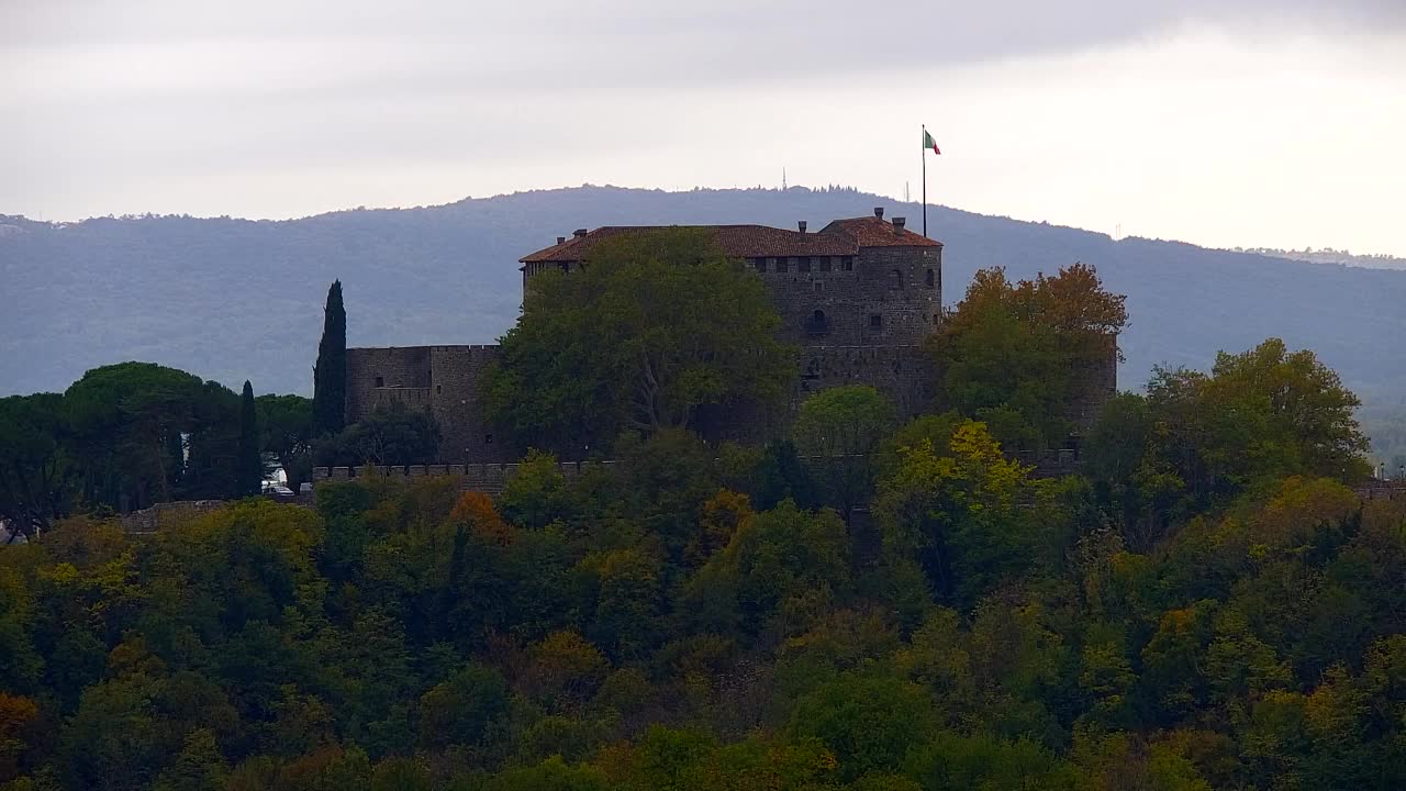 Nova Gorica und Görz: Atemberaubende Aussicht vom Franziskanerkloster Kostanjevica