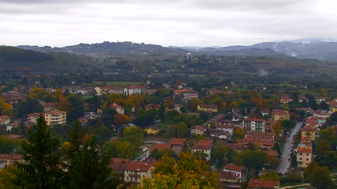 Nova Gorica e Gorizia: Panorama Mozzafiato dal Convento Francescano di Castagnevizza