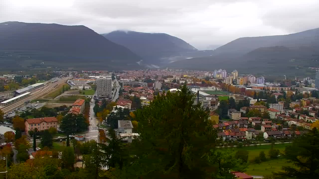Nova Gorica und Görz: Atemberaubende Aussicht vom Franziskanerkloster Kostanjevica